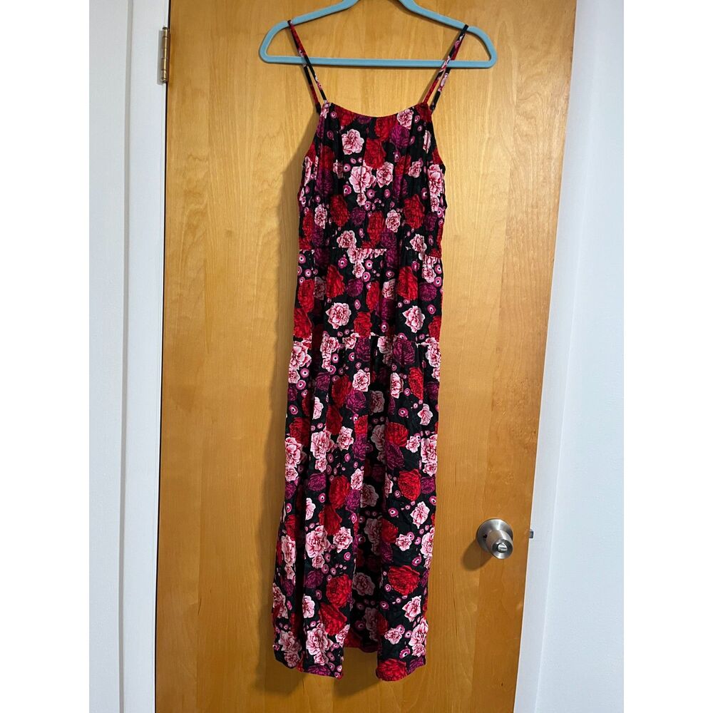 Floor length summer dress, floral pattern, spaghetti strap